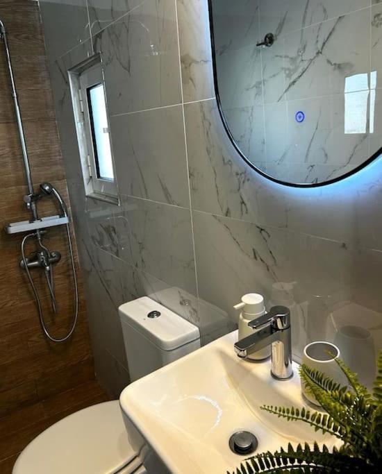 شقة Exquisite Penthouse With Breathtaking Acropolis Panorama View أثينا المظهر الخارجي الصورة